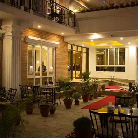 Dom Himalaya Hotel