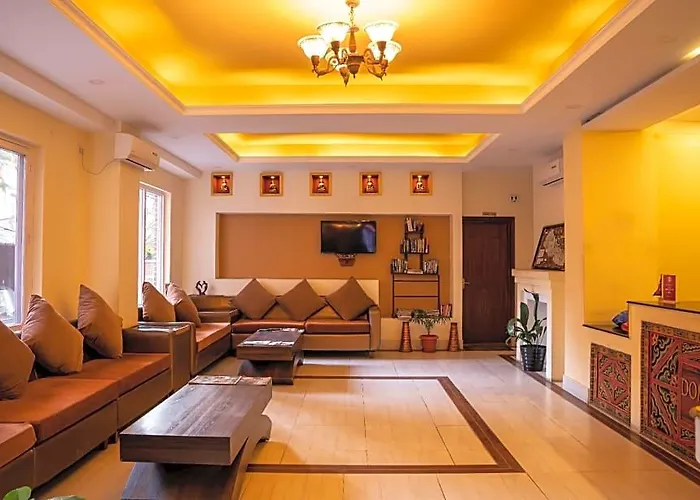Dom Himalaya Hotel 4*