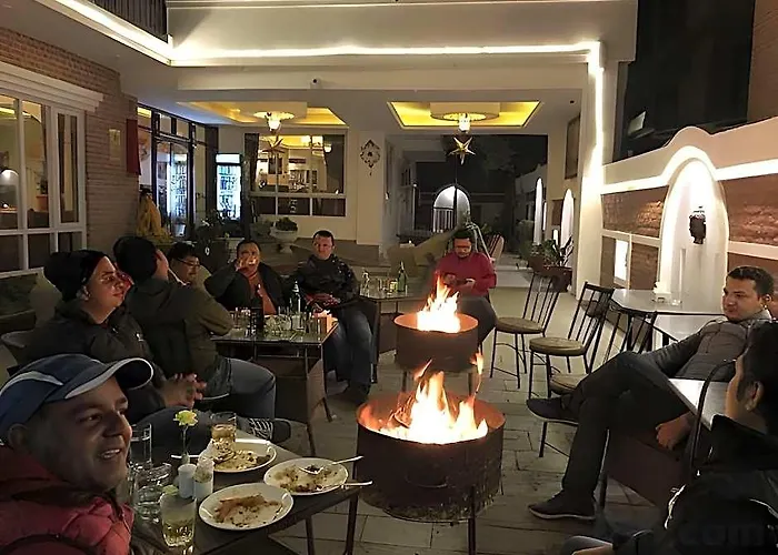 Dom Himalaya Hotel