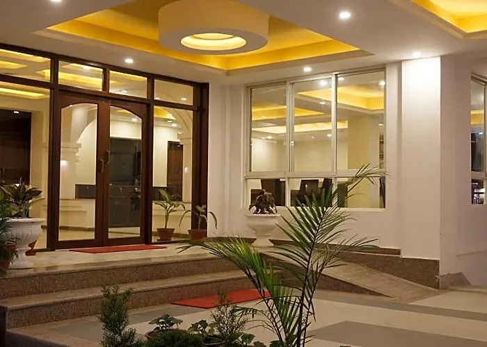 Dom Himalaya Hotel 4*