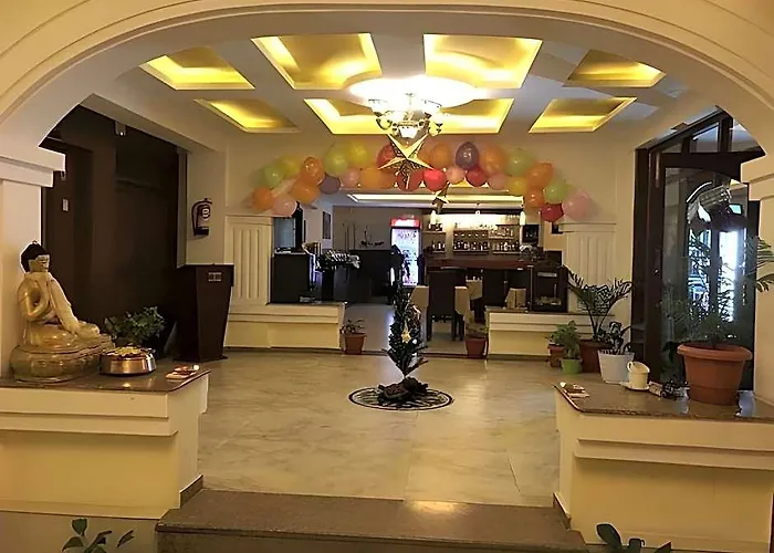 Dom Himalaya Hotel 4*