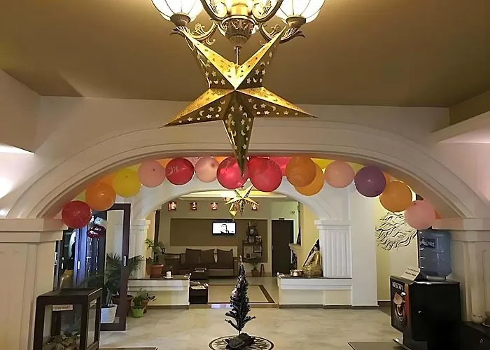 Dom Himalaya Hotel 4*