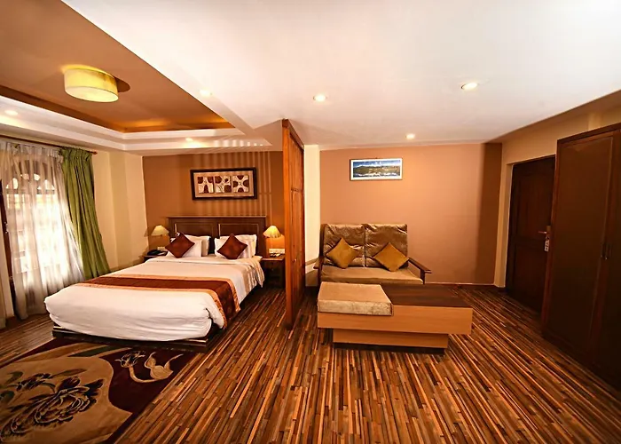 Hotel Dom Himalaya 4*