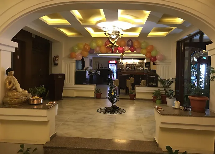 Dom Himalaya Hotel